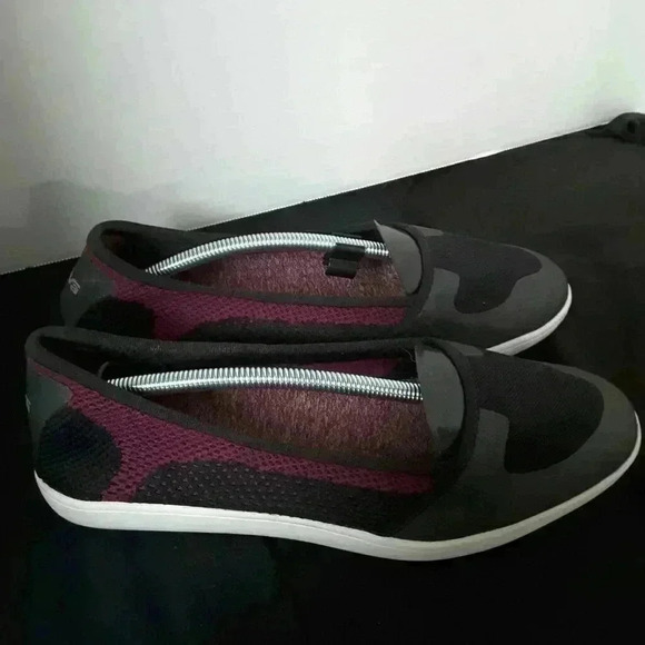 Teva S/N 1018310 size 9 - Picture 3 of 5